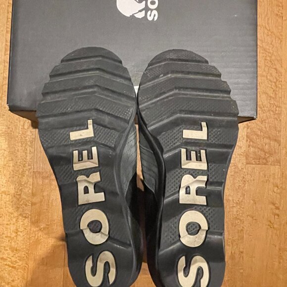 Sorel Lexie Leather Wedge Slate Gray with Black quilting. Size 7.5 - Picture 4 of 4